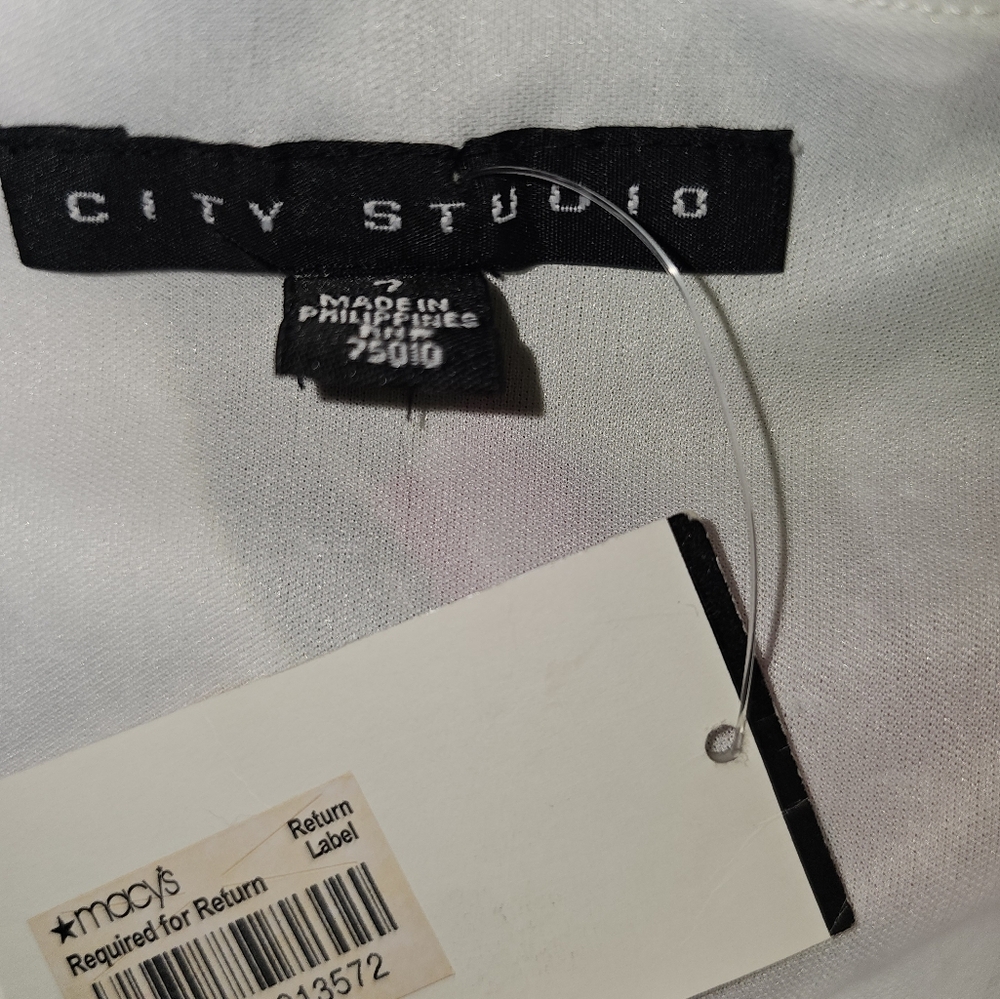 NWT City Studio Floral Dress - Picture 10 of 10